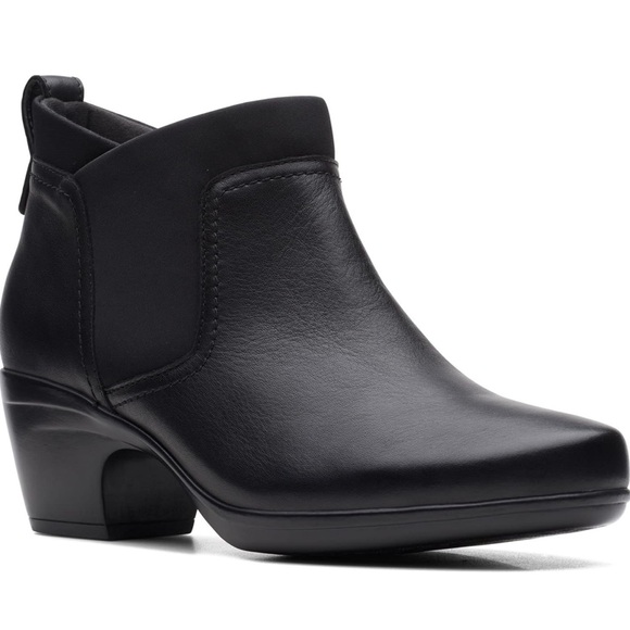 Clarks Of England Womens Shoes Emily Leather Chelsea Ankle Boots - Sz 7 1/2 - Picture 1 of 12
